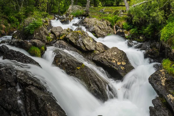 Foto Vodopádu Les Andoře — Stock fotografie