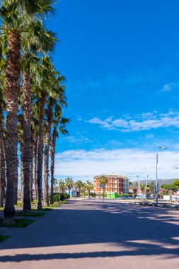Barselona, Katalonya, İspanya 'daki Castelldefels plajı.
