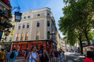Londra caddesi tipik binası, İngiltere, İngiltere.