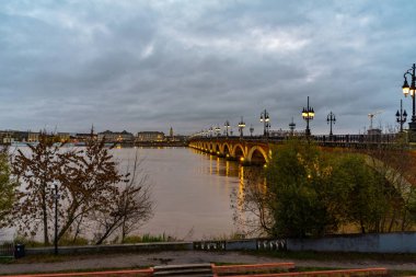 Bordeaux, Fransa 'da Pont de Pierre