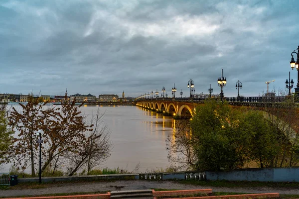 Мост Пьера Бордо Франция — стоковое фото