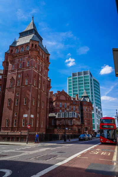 Здание университетского колледжа UCL в Лондоне, Англия, Великобритания
