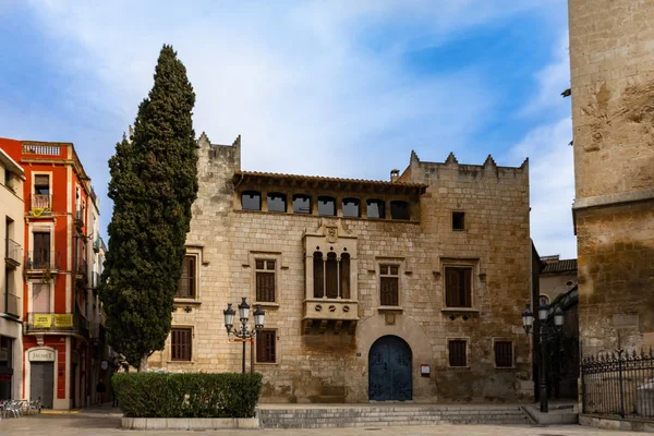 Palau Balta en Vilafranca del Penedes, Cataluña, España — Foto de Stock