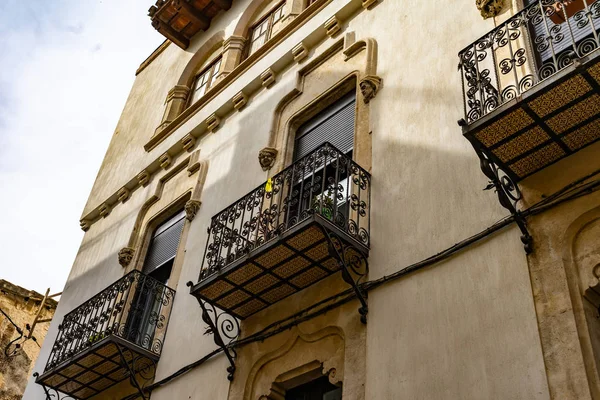 Vilafranca del Penedes, Katalonya, İspanya 'da Art Nouveau güzergahı.