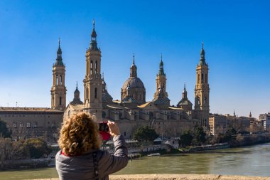 İspanya, Zaragoza 'daki Basilica de Nuestra Senora del Pilar Katedrali.