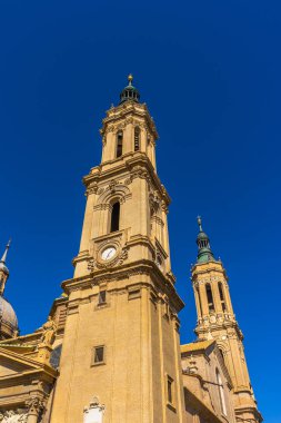 İspanya, Zaragoza 'daki Basilica de Nuestra Senora del Pilar Katedrali.
