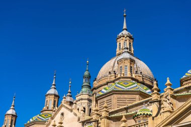 İspanya, Zaragoza 'daki Basilica de Nuestra Senora del Pilar Katedrali.
