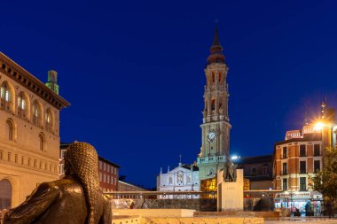 İspanya, Zaragoza 'daki Salvador de Zaragoza Katedrali.