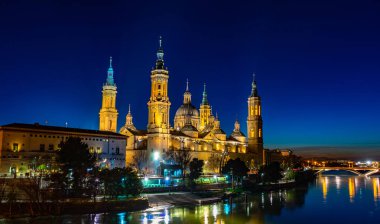 Zaragoza, Spa 'daki Basilica de Nuestra Senora del Pilar Katedrali