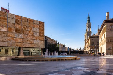 Plaza de Nuestra Senora del Pilar Meydanı, Zaragoza, İspanya