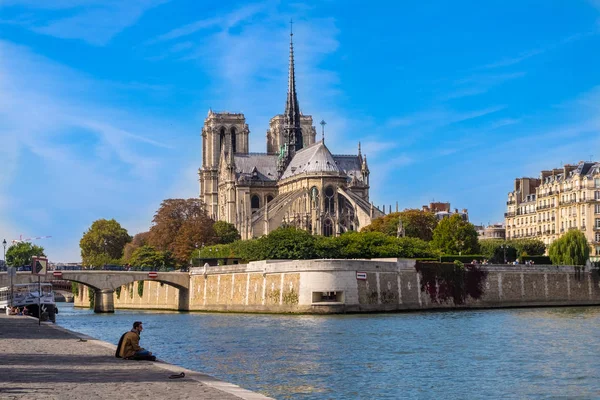 Paris, Fransa 'daki Notre dame Katedrali