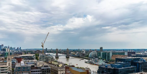 英国のロンドンの景色の大火災へのモニュメント — ストック写真