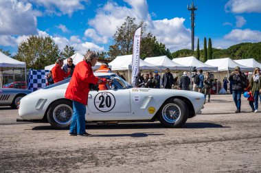 Ferrari 250 Gt Berlinetta 1962 montjuic ruhu Barcelona devre araba gösterisi