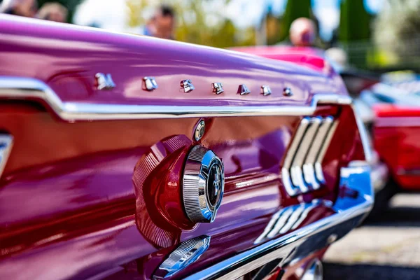 Ford Shelby GT 350 Cobra Mustang in montjuic spirit Barcelona circuit car show — Stock Photo, Image