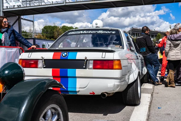 BMW 323 I en espíritu montjuic Salón de coches del circuito de Barcelona — Foto de Stock