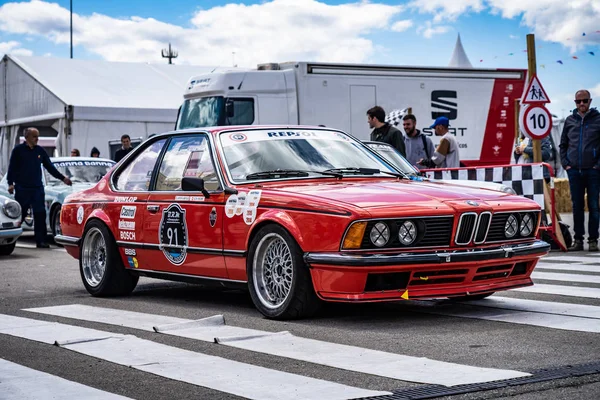 BMW 635 CSI en espíritu montjuic Salón de coches del circuito de Barcelona — Foto de Stock