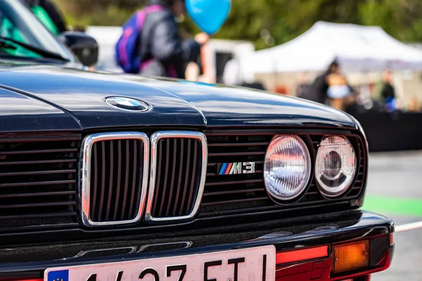 BMW M3 E30 в монжуазном духе автошоу в Барселоне — стоковое фото