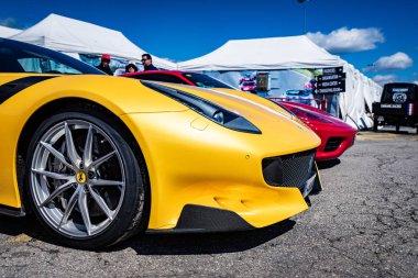 Ferrari montjuic ruhu Barcelona devre araba gösterisi
