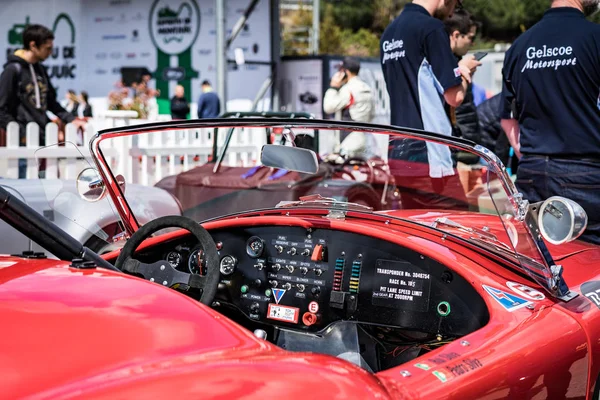 Shelby Cobra en espíritu montjuic Salón de coches del circuito de Barcelona — Foto de Stock