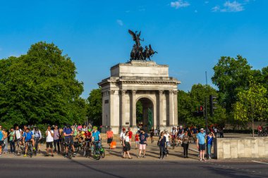 Wellington, İngiltere, Londra 'daki Duke anısına dikildi.
