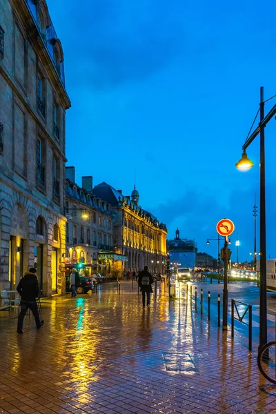 Place de la Bourse éjjel Bordeaux-ban, Franciaországban — Stock Fotó