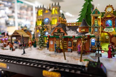 Fransa 'daki Toulouse mağazasında Noel süslemesi.