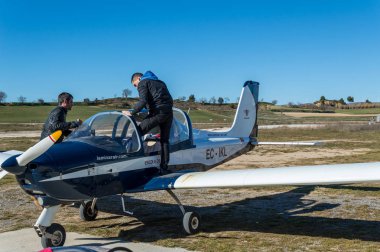 Tecnam P96 uçak iniş kalkış.