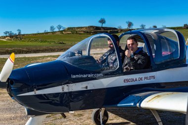 Tecnam P96 uçak iniş kalkış.