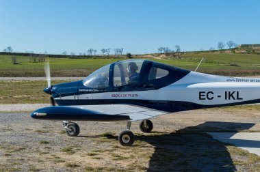 Tecnam P96 uçak iniş kalkış.