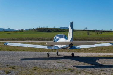 Tecnam P96 uçak iniş kalkış.