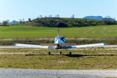 Tecnam P96 uçak iniş kalkış.