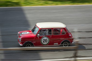 Austin Mini Cooper S devre de Barcelona, Catalonia, İspanya.