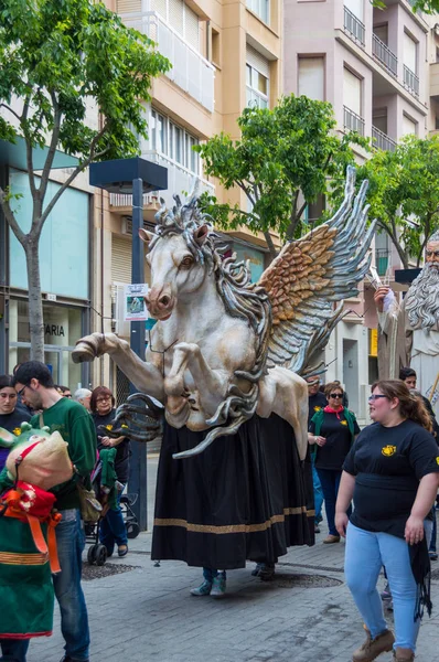 Feira popular da festa da vila da primavera em Hospitalet de Llobregat, Catalunha, Espanha . — Fotografia de Stock