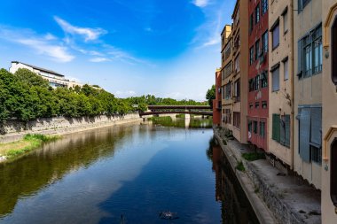 Katalonya, İspanya 'daki Girona şehrinin manzarası.
