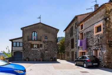 Castefollit de la Roca 'nın ortaçağ köyü, Katalonya, İspanya