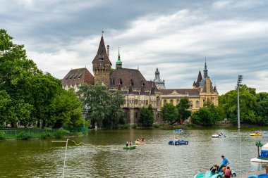 Macaristan, Budapeşte 'deki Vajdahunyad kalesi