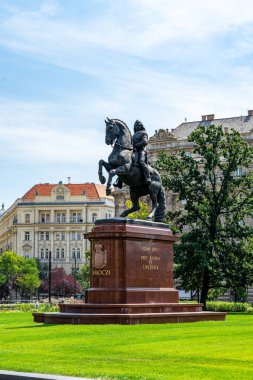 Macaristan Budapeşte 'deki Rakoczi Ferenc binicilik heykeli