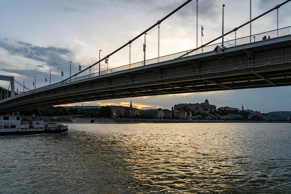 Міст Елізабет Будапешті Угорщина — стокове фото