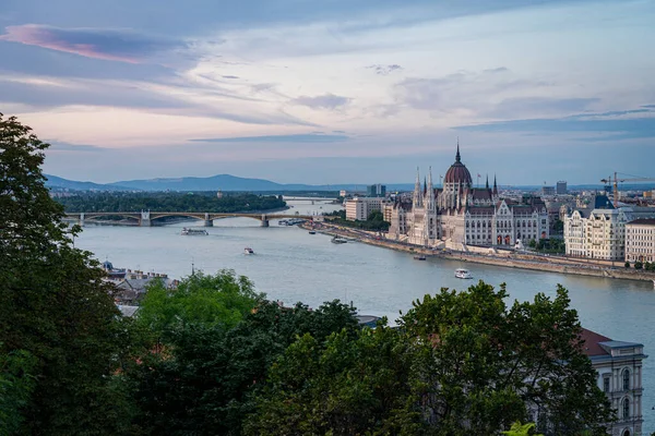 Κτίριο Του Κοινοβουλίου Στη Βουδαπέστη Ουγγαρία — Φωτογραφία Αρχείου