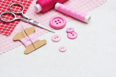 Dikiş araçları ve aksesuarları