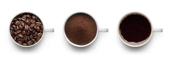 Kahve çekirdekleri, öğütülmüş kahve ve bir fincan sade kahve.