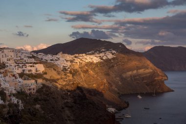 Güzel şehir Santorini Yunanistan