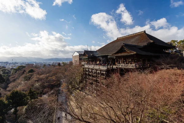 Vista Del Antiguo Templo Kyoto Rodeado Árboles Durante Día Japón —  Fotos de Stock