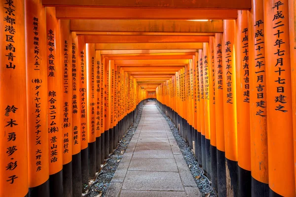 Ворота Красного Тори Храме Фушими Инари Киото Япония — стоковое фото