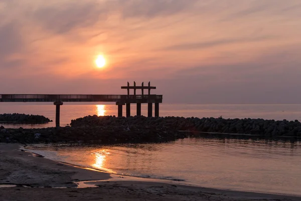 Vue Panoramique Jetée Sous Ciel Nuageux Coucher Soleil — Photo