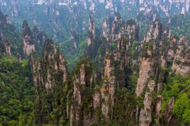 Zhangjiajie - Çin dağlarında avatar