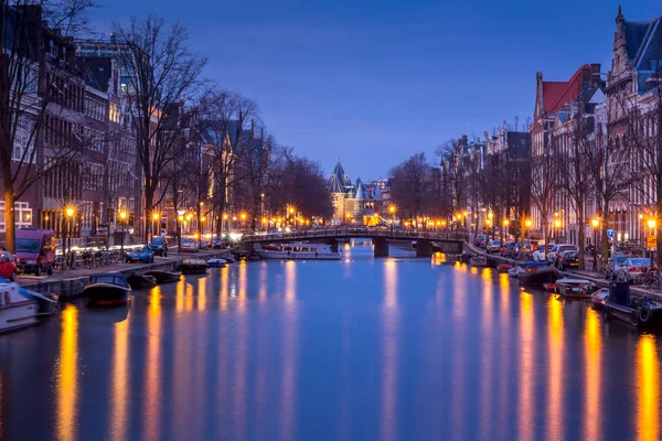 Amsterdam mimarisi ve Hollanda'da Simgesel Yapı