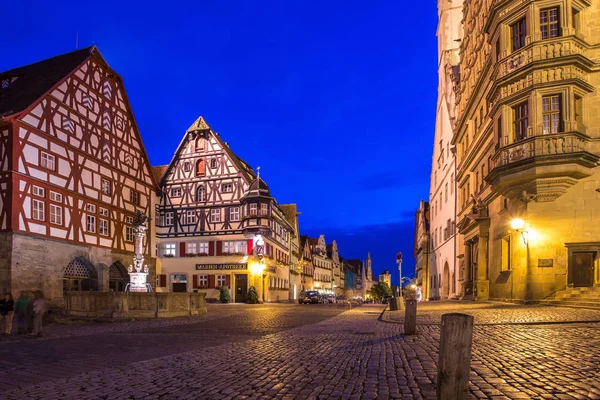 12 Temmuz 2014 Rothenburg ob der Tauber, Almanya, ünlü Unesco Dünya Kültür Mirası, popüler bilgisiyle hedef pitoresk Ortaçağ şehir