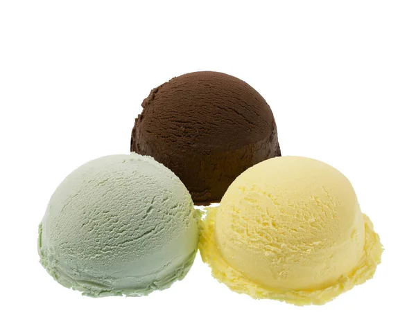 Tres porciones de diferentes sabores de helado, marrón, verde, amarillo aislado sobre fondo blanco — Foto de Stock