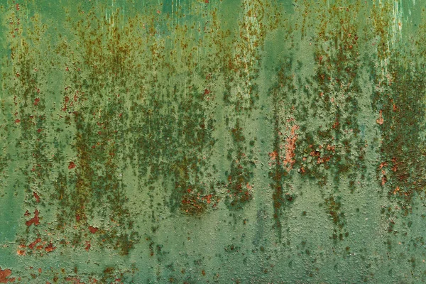 오래된 벽 배경 텍스처에 녹색 페인트를 벗깁니다. 수평 — 스톡 사진